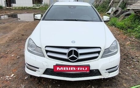 Mercedes-Benz C-Класс, 2012 год, 2 050 000 рублей, 2 фотография