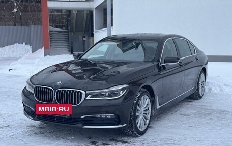 BMW 7 серия, 2015 год, 3 850 000 рублей, 2 фотография