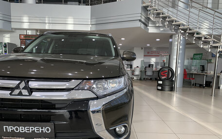 Mitsubishi Outlander III рестайлинг 3, 2018 год, 2 250 000 рублей, 21 фотография