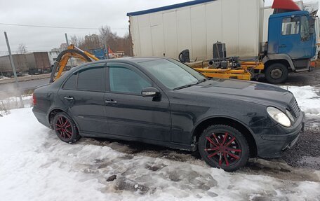 Mercedes-Benz E-Класс, 2005 год, 750 000 рублей, 2 фотография