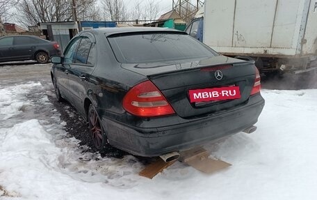 Mercedes-Benz E-Класс, 2005 год, 750 000 рублей, 5 фотография