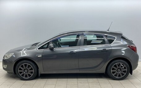 Opel Astra J, 2011 год, 745 000 рублей, 2 фотография