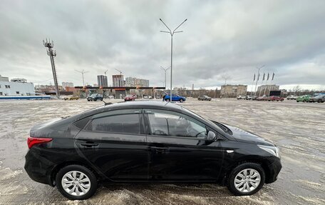 Hyundai Solaris II рестайлинг, 2017 год, 1 150 000 рублей, 2 фотография