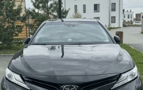 Toyota Camry, 2020 год, 3 600 000 рублей, 3 фотография