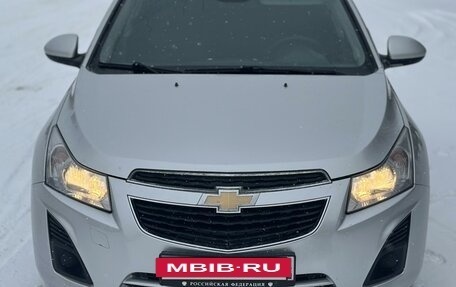 Chevrolet Cruze II, 2012 год, 785 000 рублей, 3 фотография