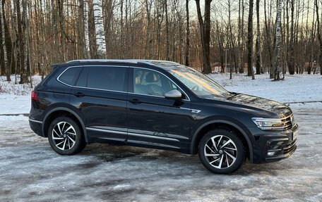 Volkswagen Tiguan II, 2019 год, 4 200 000 рублей, 7 фотография