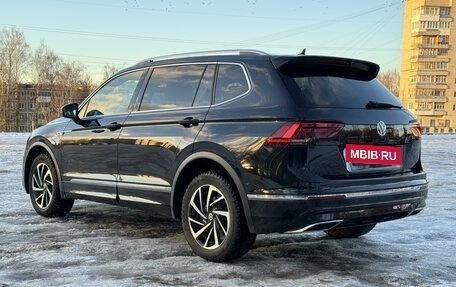 Volkswagen Tiguan II, 2019 год, 4 200 000 рублей, 6 фотография