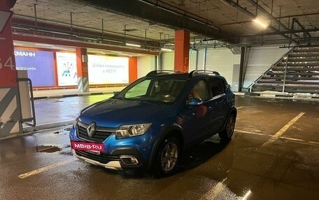 Renault Sandero II рестайлинг, 2020 год, 1 390 000 рублей, 2 фотография