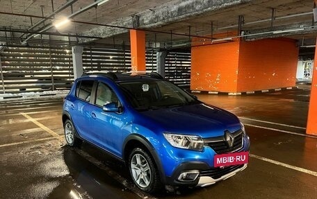 Renault Sandero II рестайлинг, 2020 год, 1 390 000 рублей, 3 фотография