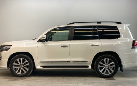 Toyota Land Cruiser 200, 2018 год, 7 490 000 рублей, 9 фотография