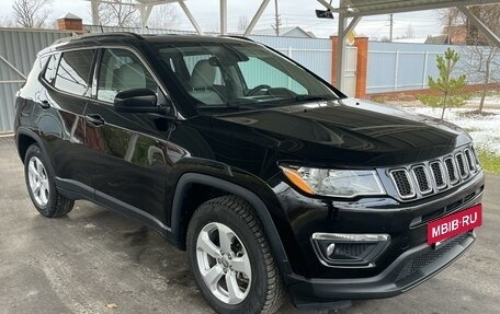 Jeep Compass II, 2017 год, 2 100 000 рублей, 2 фотография