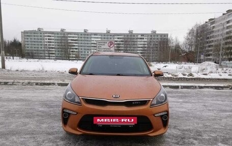 KIA Rio IV, 2018 год, 1 370 000 рублей, 3 фотография