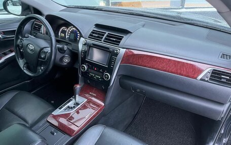 Toyota Camry, 2013 год, 1 690 000 рублей, 10 фотография