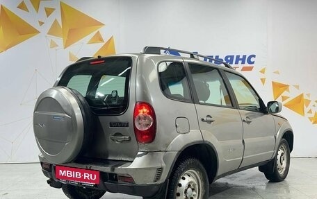 Chevrolet Niva I рестайлинг, 2010 год, 575 000 рублей, 3 фотография