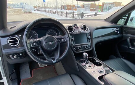 Bentley Bentayga I, 2019 год, 14 490 000 рублей, 15 фотография