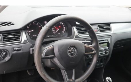 Skoda Rapid I, 2014 год, 950 000 рублей, 6 фотография