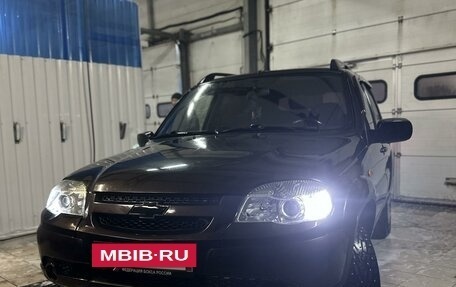 Chevrolet Niva I рестайлинг, 2010 год, 620 000 рублей, 10 фотография