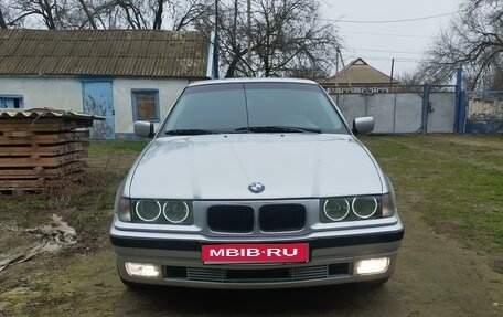 BMW 3 серия, 1998 год, 520 000 рублей, 1 фотография