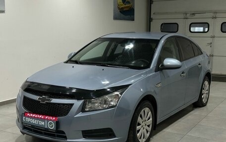 Chevrolet Cruze II, 2010 год, 749 900 рублей, 2 фотография