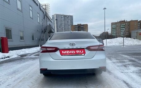 Toyota Camry, 2022 год, 3 690 000 рублей, 3 фотография