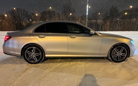 Mercedes-Benz E-Класс, 2018 год, 3 900 000 рублей, 4 фотография