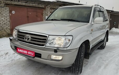 Toyota Land Cruiser 100 рестайлинг 2, 2005 год, 2 130 000 рублей, 8 фотография