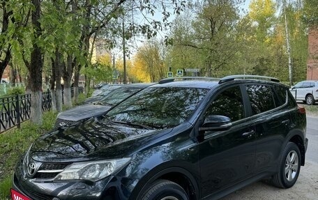 Toyota RAV4, 2015 год, 2 190 000 рублей, 4 фотография