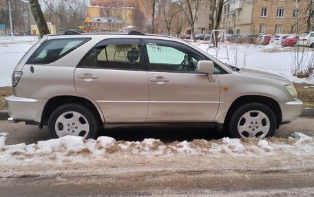 Lexus RX IV рестайлинг, 2001 год, 600 000 рублей, 3 фотография