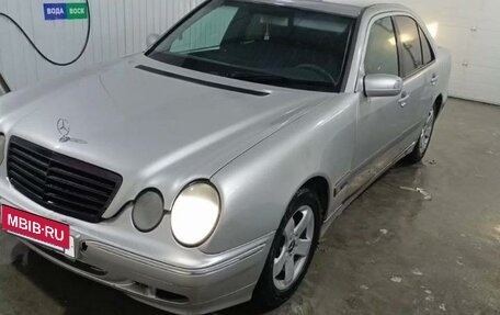 Mercedes-Benz E-Класс, 2001 год, 400 000 рублей, 5 фотография