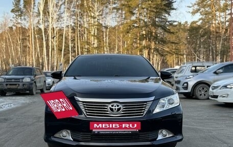 Toyota Camry, 2012 год, 2 150 000 рублей, 2 фотография