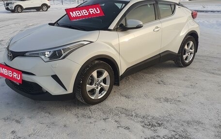 Toyota C-HR I рестайлинг, 2018 год, 2 350 000 рублей, 2 фотография