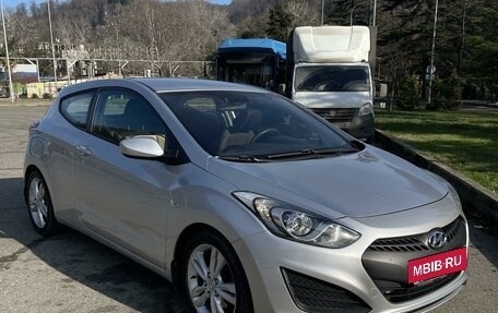 Hyundai i30 II рестайлинг, 2013 год, 930 000 рублей, 2 фотография