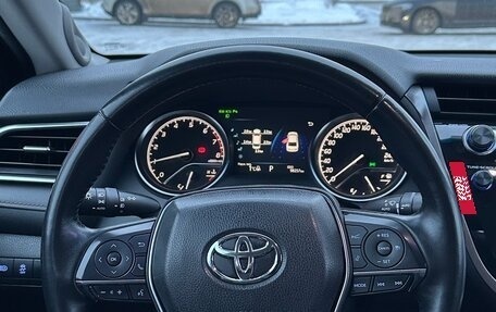 Toyota Camry, 2018 год, 3 300 000 рублей, 9 фотография