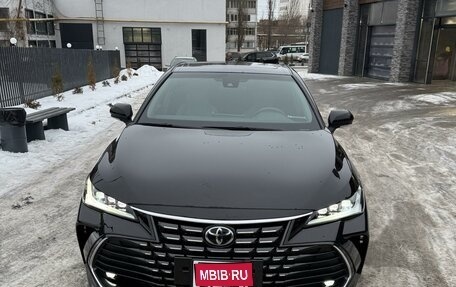 Toyota Avalon, 2023 год, 3 950 000 рублей, 1 фотография