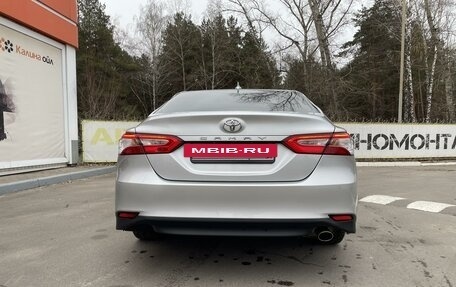 Toyota Camry, 2020 год, 3 300 000 рублей, 6 фотография