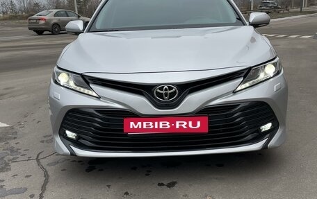 Toyota Camry, 2020 год, 3 300 000 рублей, 9 фотография