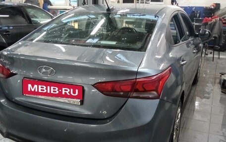 Hyundai Solaris II рестайлинг, 2017 год, 1 420 000 рублей, 3 фотография