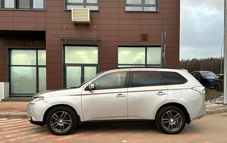 Mitsubishi Outlander III рестайлинг 3, 2013 год, 1 350 000 рублей, 7 фотография