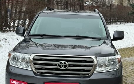 Toyota Land Cruiser 200, 2010 год, 3 700 000 рублей, 2 фотография