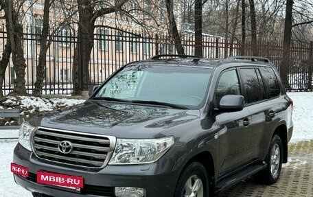 Toyota Land Cruiser 200, 2010 год, 3 700 000 рублей, 3 фотография