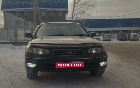 Toyota Camry, 1999 год, 625 000 рублей, 1 фотография