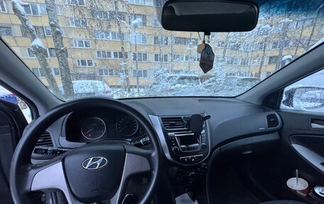 Hyundai Solaris II рестайлинг, 2015 год, 645 000 рублей, 7 фотография