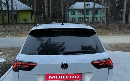 Volkswagen Tiguan II, 2018 год, 3 750 000 рублей, 7 фотография