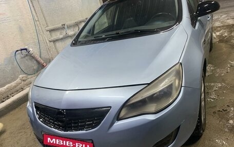 Opel Astra J, 2011 год, 750 000 рублей, 1 фотография