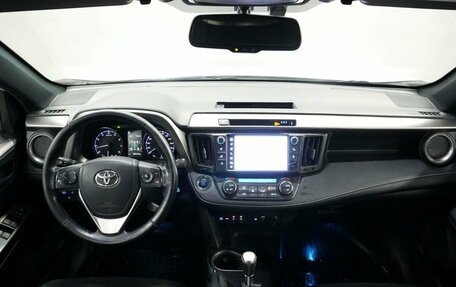 Toyota RAV4, 2018 год, 2 510 000 рублей, 9 фотография