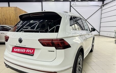 Volkswagen Tiguan II, 2021 год, 4 090 000 рублей, 4 фотография