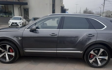 Bentley Bentayga I, 2019 год, 14 000 000 рублей, 3 фотография