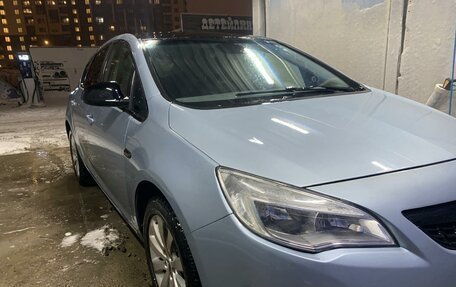 Opel Astra J, 2011 год, 750 000 рублей, 6 фотография