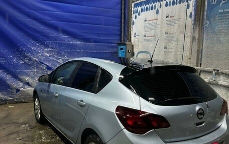 Opel Astra J, 2011 год, 750 000 рублей, 9 фотография