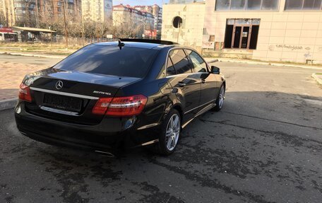 Mercedes-Benz E-Класс, 2011 год, 1 950 000 рублей, 4 фотография